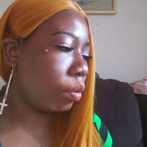 Meet your Posher, Helena